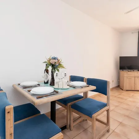 1 Bedroom Communal Heated Pool
