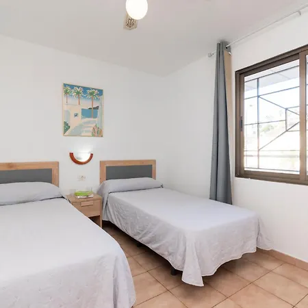 Appartement 1 Bedroom Communal Heated Pool *