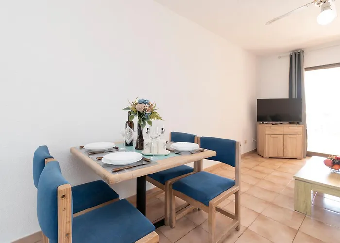 1 Bedroom Communal Heated Pool